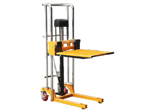 轻便式手动堆高车